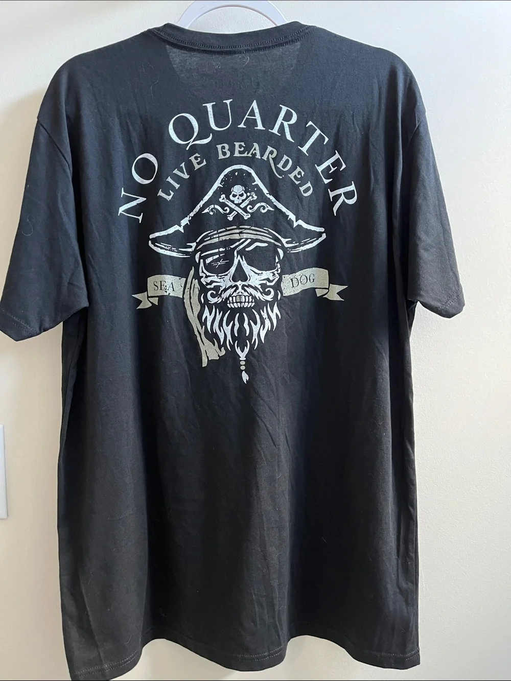 Black Pirate Skull Tee Live Bearded Short Sleeve Graphic T-shirt Size XL